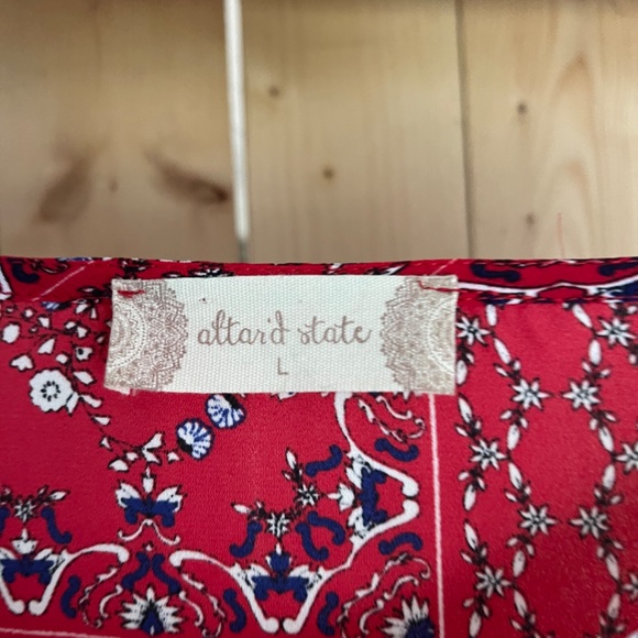 Altar’d State MacKenzie Crop Top with Bell Sleeves NWT Large - Picture 6 of 8